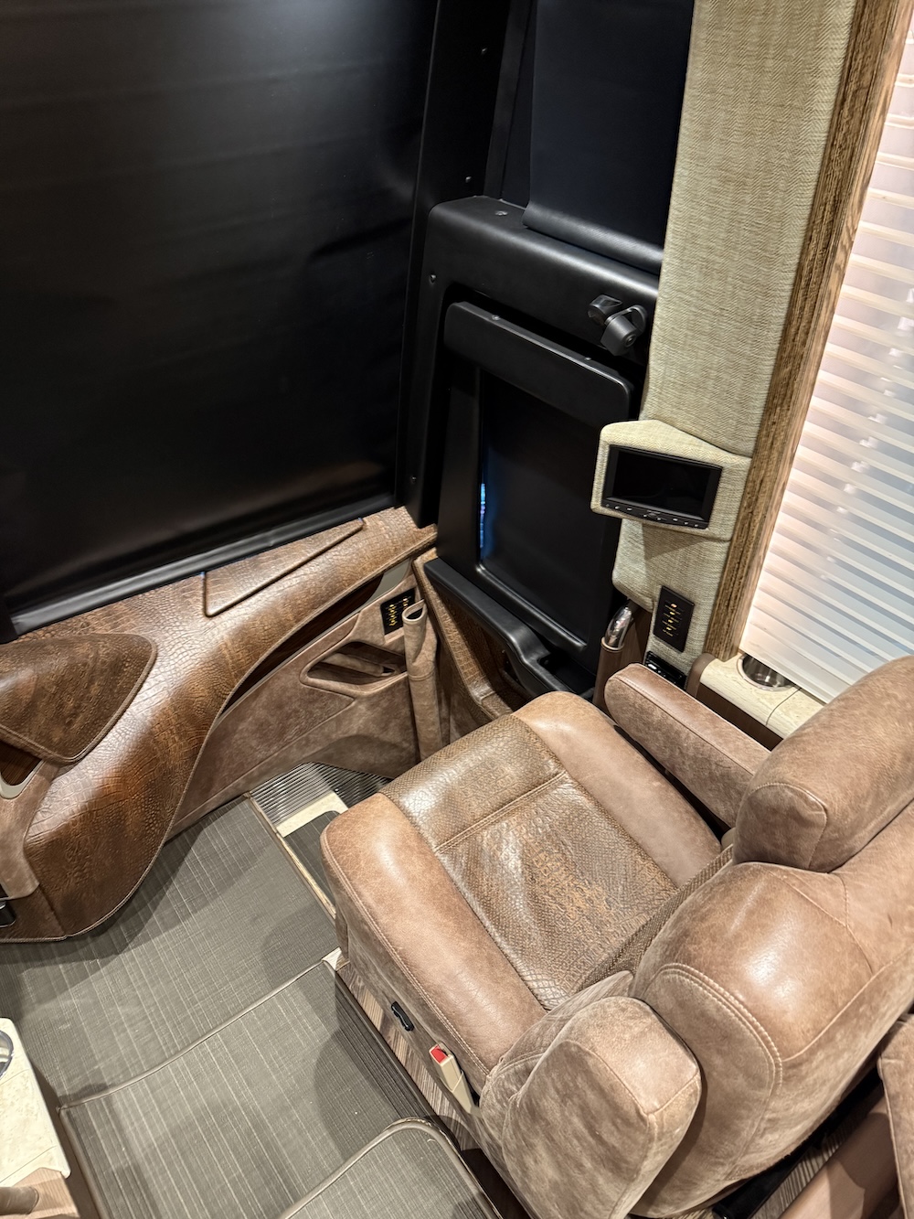 2020 Prevost Liberty  H3-45 For Sale