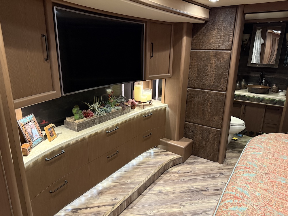 2020 Prevost Liberty  H3-45 For Sale