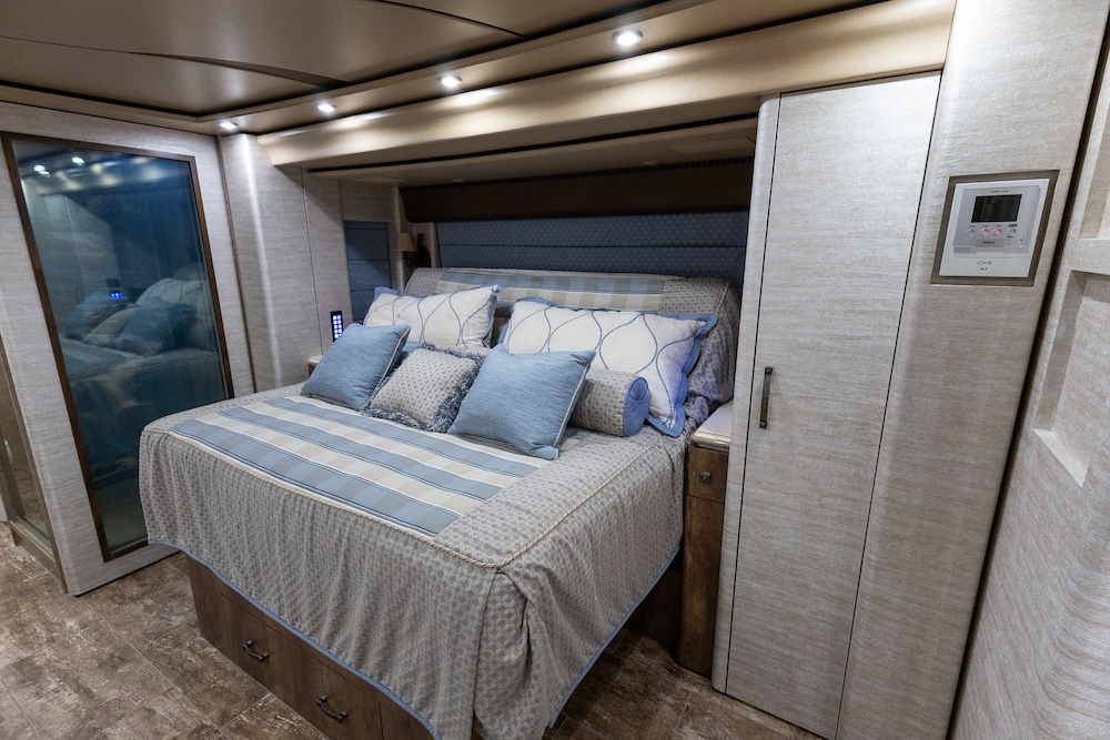 2020 Prevost Marathon H3-45 For Sale