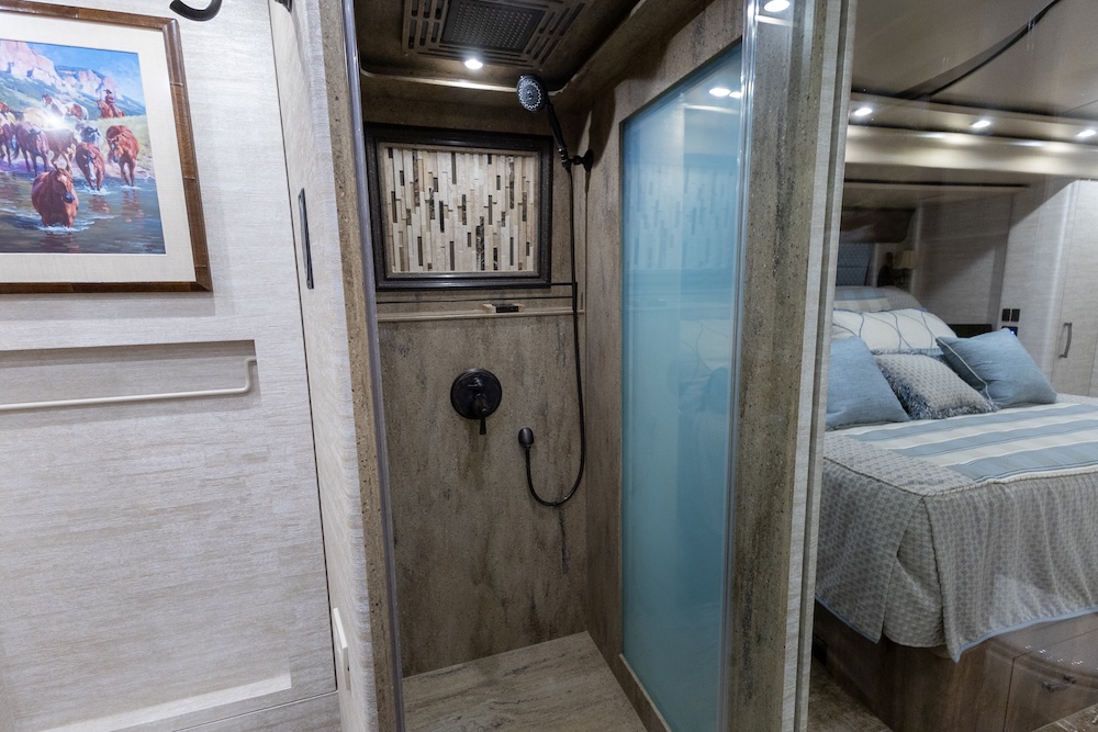2020 Prevost Marathon H3-45 For Sale