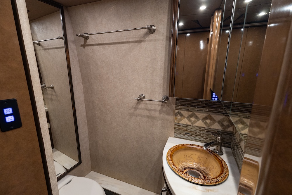 2020 Prevost  Marathon H3-45 For Sale