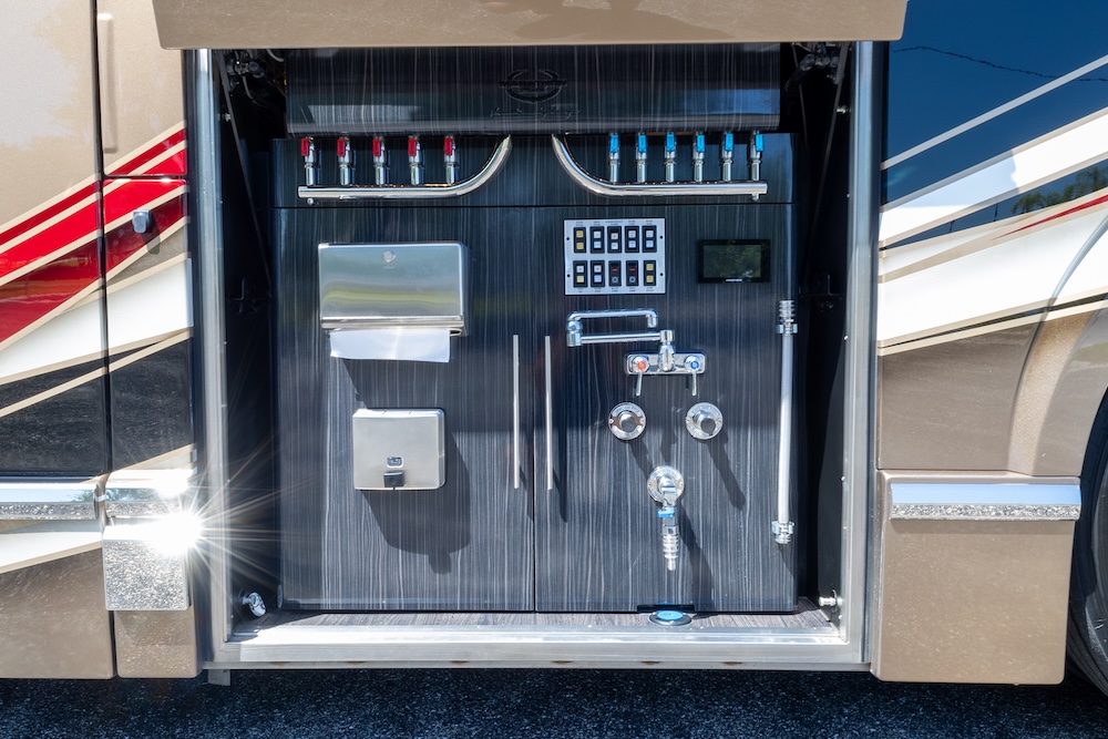2020 Prevost  Marathon H3-45 For Sale
