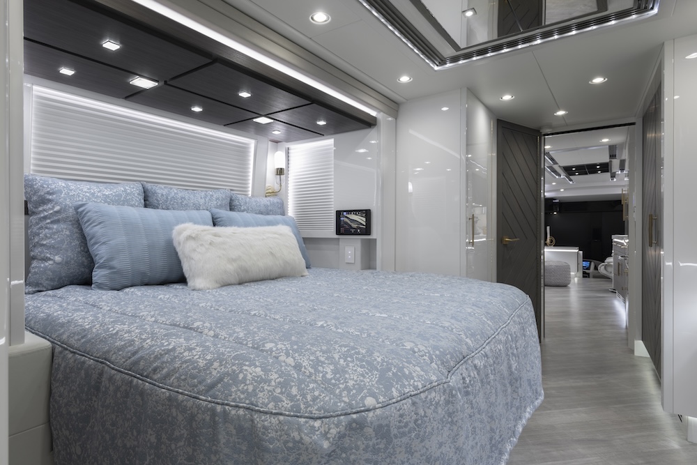 2021 Prevost Liberty H3-45 For Sale