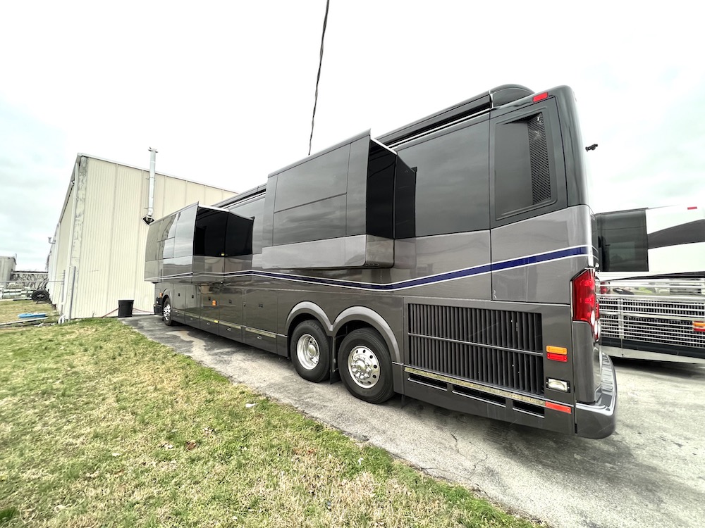 2021 Prevost Nashville Coach  H3-45 For Sale