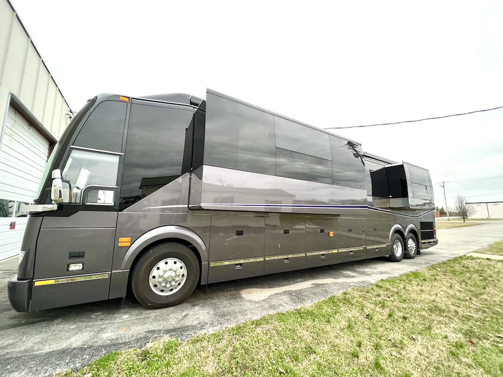 2021 Prevost Nashville Coach  H3-45 For Sale
