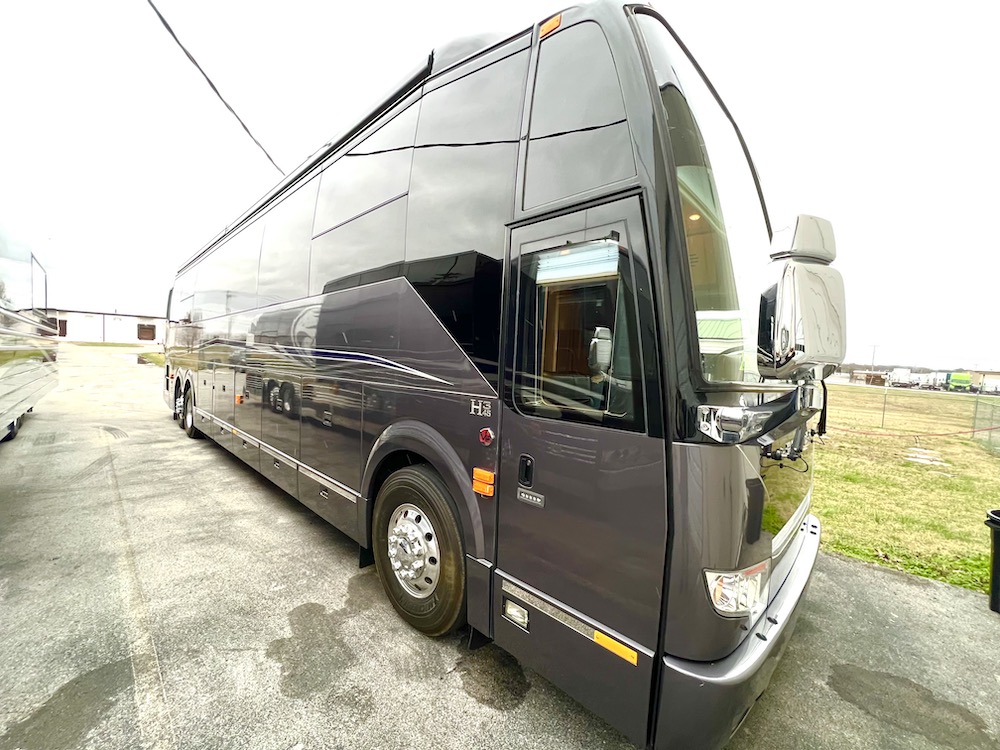 2021 Prevost Nashville Coach  H3-45 For Sale