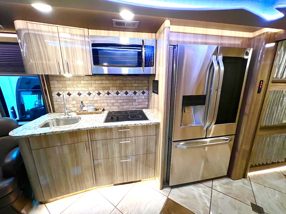2021 Prevost Nashville Coach  H3-45 For Sale