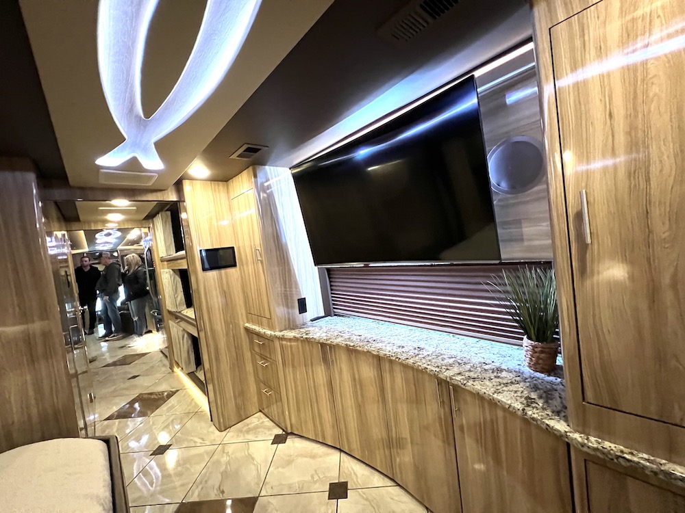 2021 Prevost Nashville Coach  H3-45 For Sale
