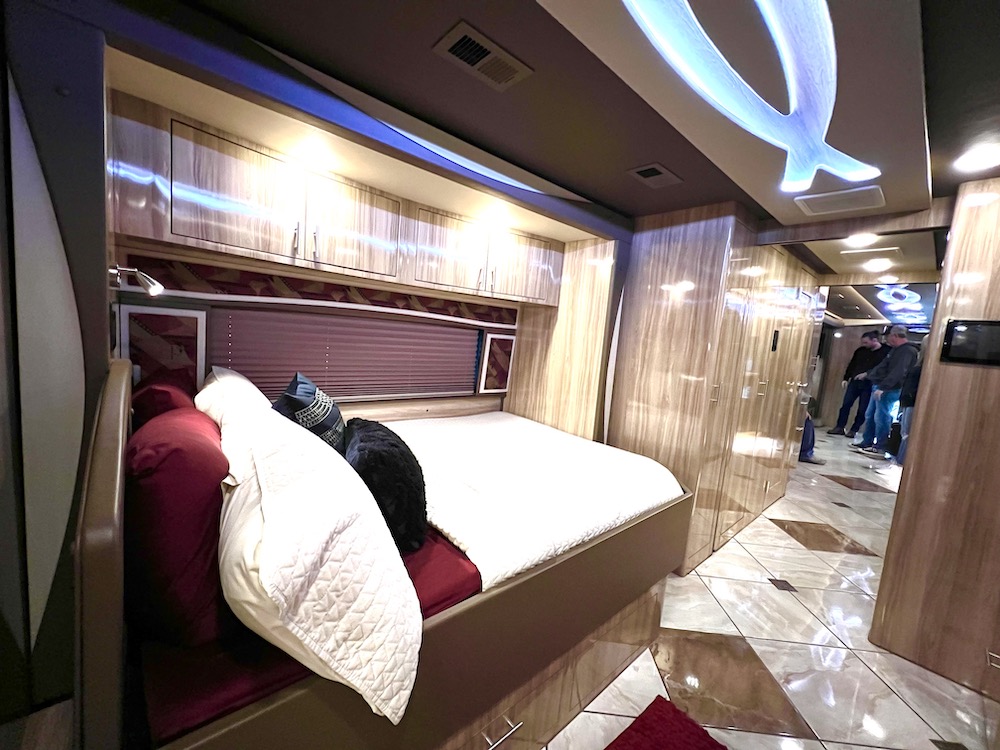 2021 Prevost Nashville Coach  H3-45 For Sale