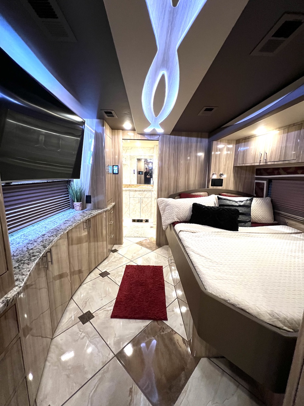 2021 Prevost Nashville Coach  H3-45 For Sale
