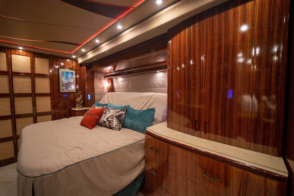 2021 Prevost Marathon X3 For Sale