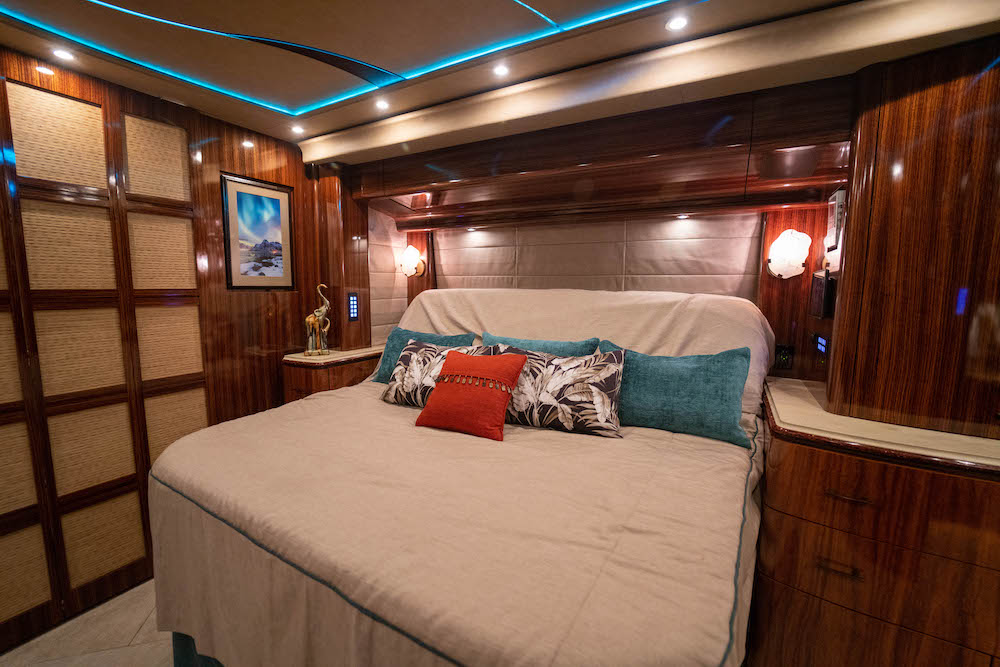 2021 Prevost Marathon X3 For Sale