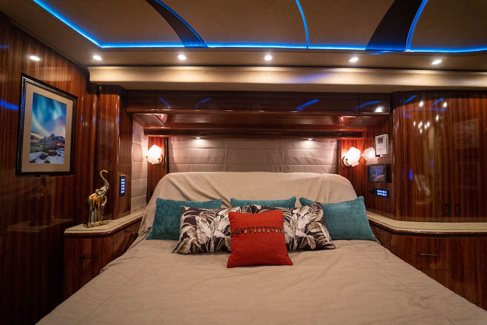 2021 Prevost Marathon X3 For Sale