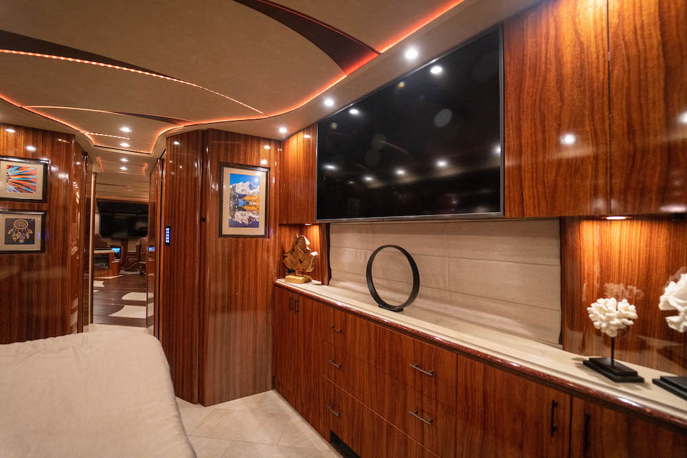 2021 Prevost Marathon X3 For Sale