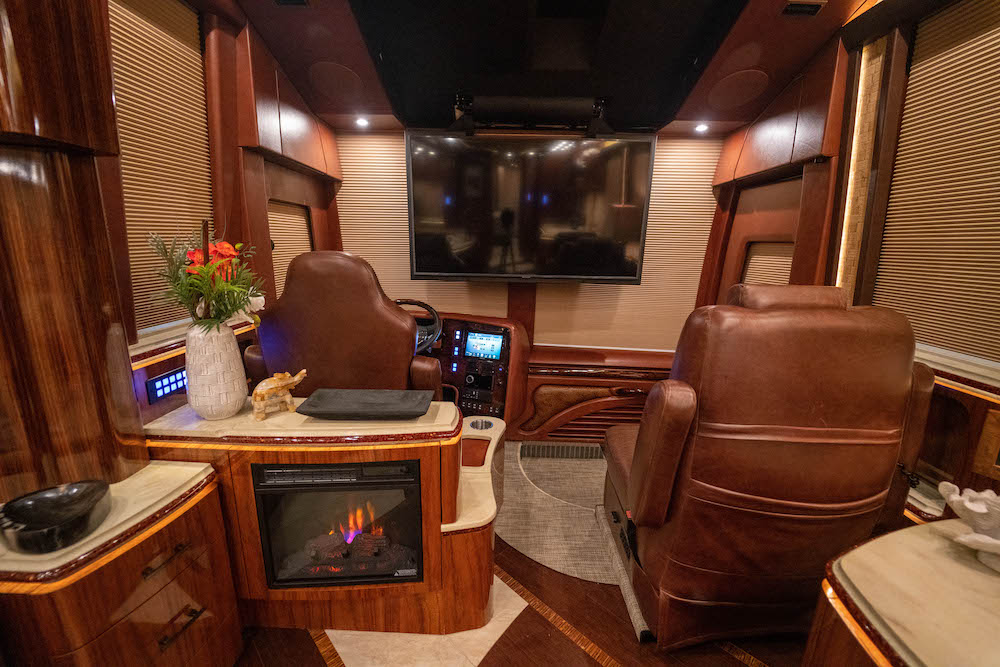 2021 Prevost Marathon X3 For Sale