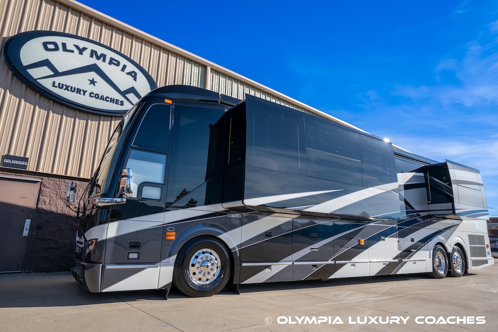 2022 Prevost Emerald  H3-45 For Sale