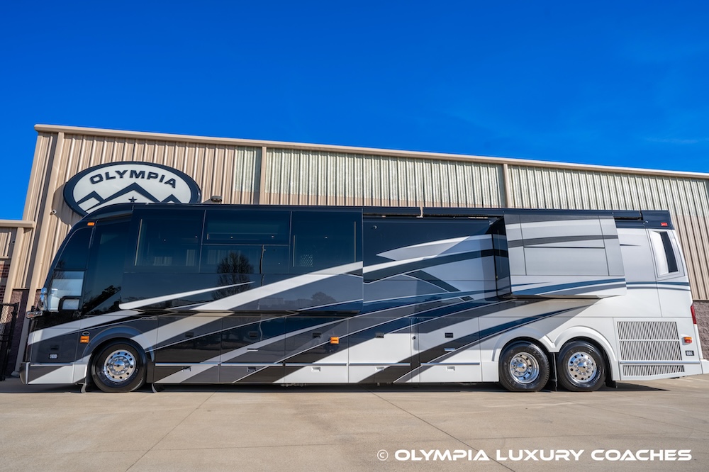 2022 Prevost Emerald  H3-45 For Sale