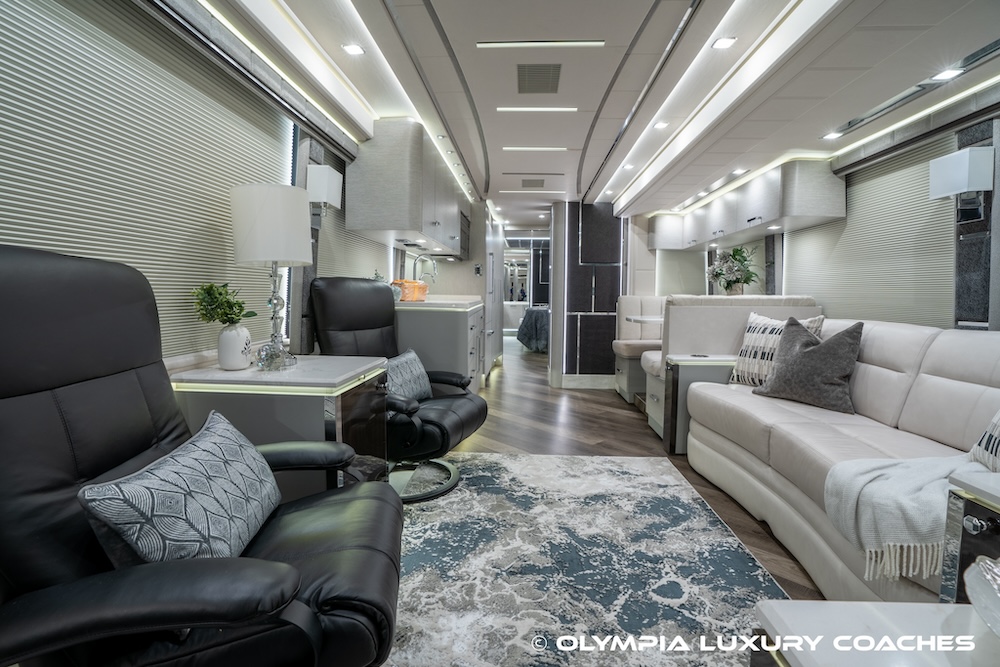 2022 Prevost Emerald  H3-45 For Sale