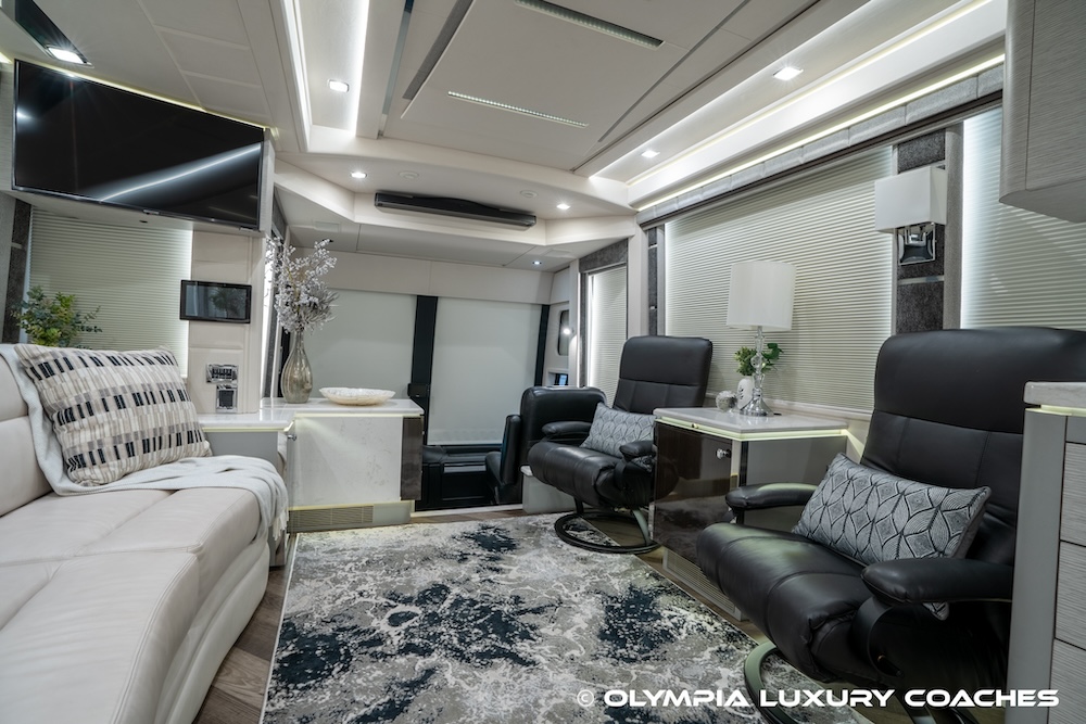 2022 Prevost Emerald  H3-45 For Sale