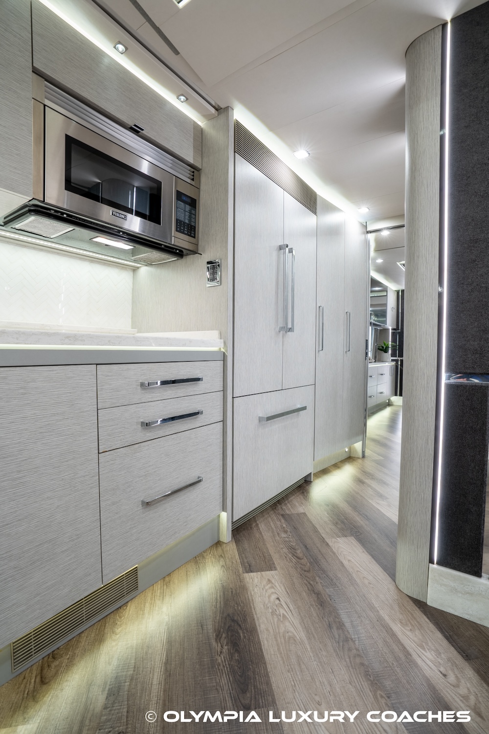 2022 Prevost Emerald  H3-45 For Sale