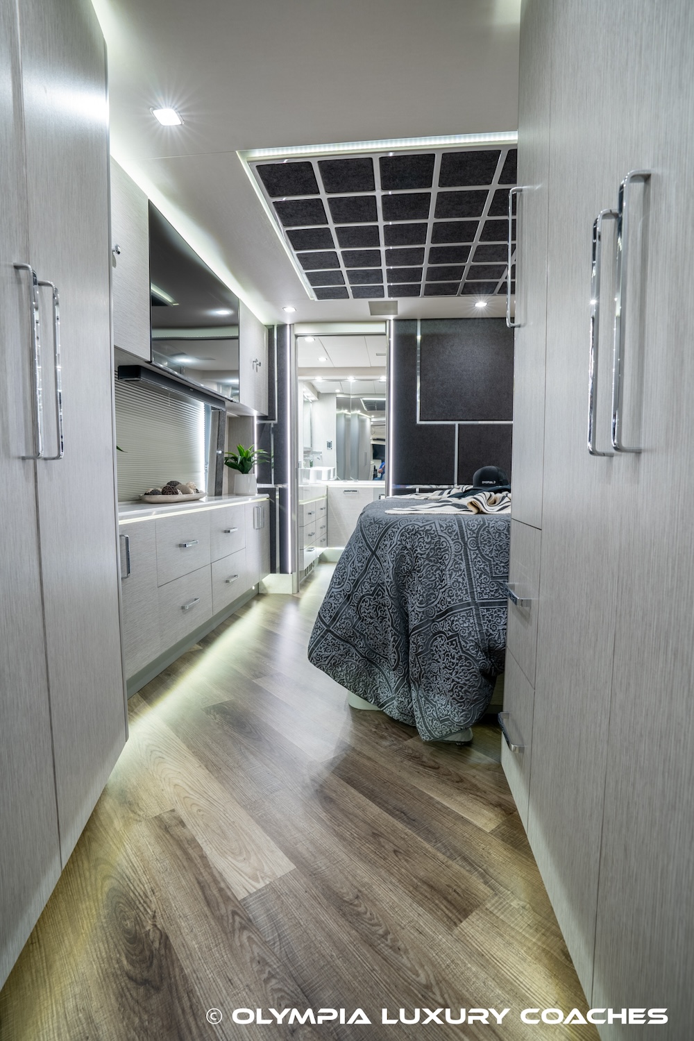 2022 Prevost Emerald  H3-45 For Sale