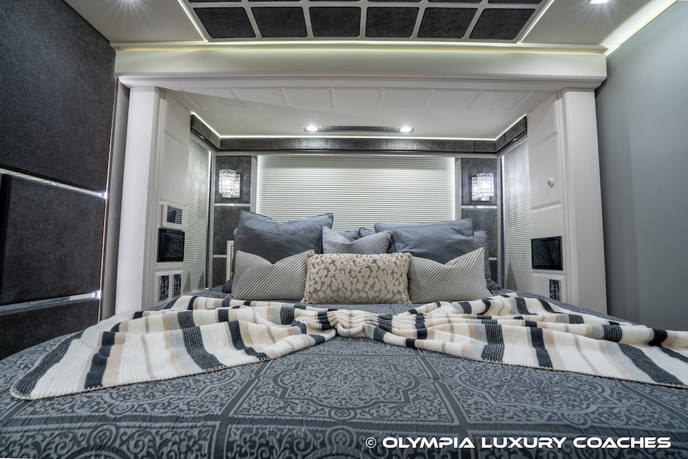 2022 Prevost Emerald  H3-45 For Sale
