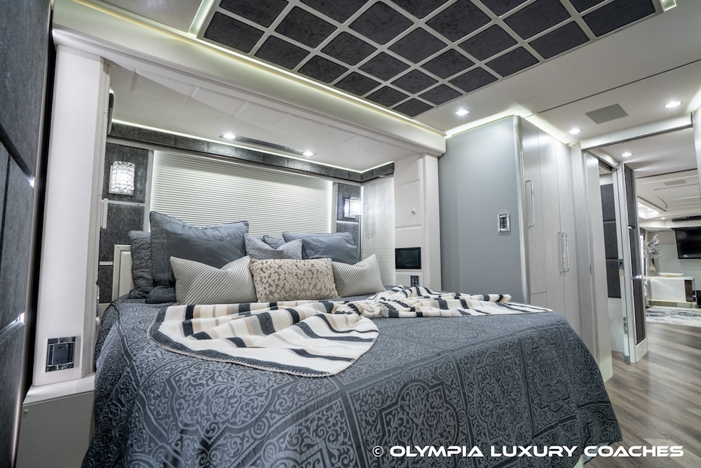 2022 Prevost Emerald  H3-45 For Sale