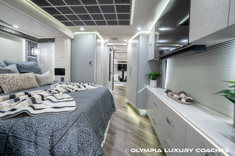 2022 Prevost Emerald  H3-45 For Sale