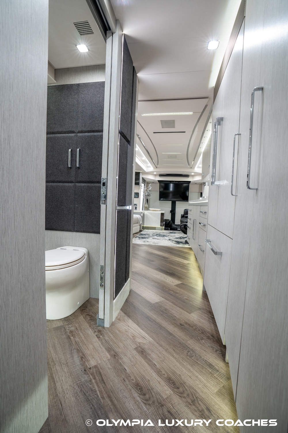 2022 Prevost Emerald  H3-45 For Sale