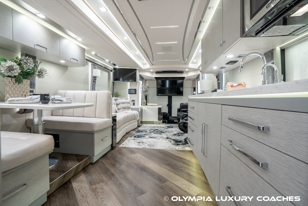 2022 Prevost Emerald  H3-45 For Sale