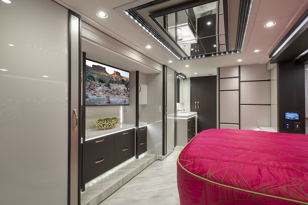 2022 Prevost Liberty H3-45 For Sale