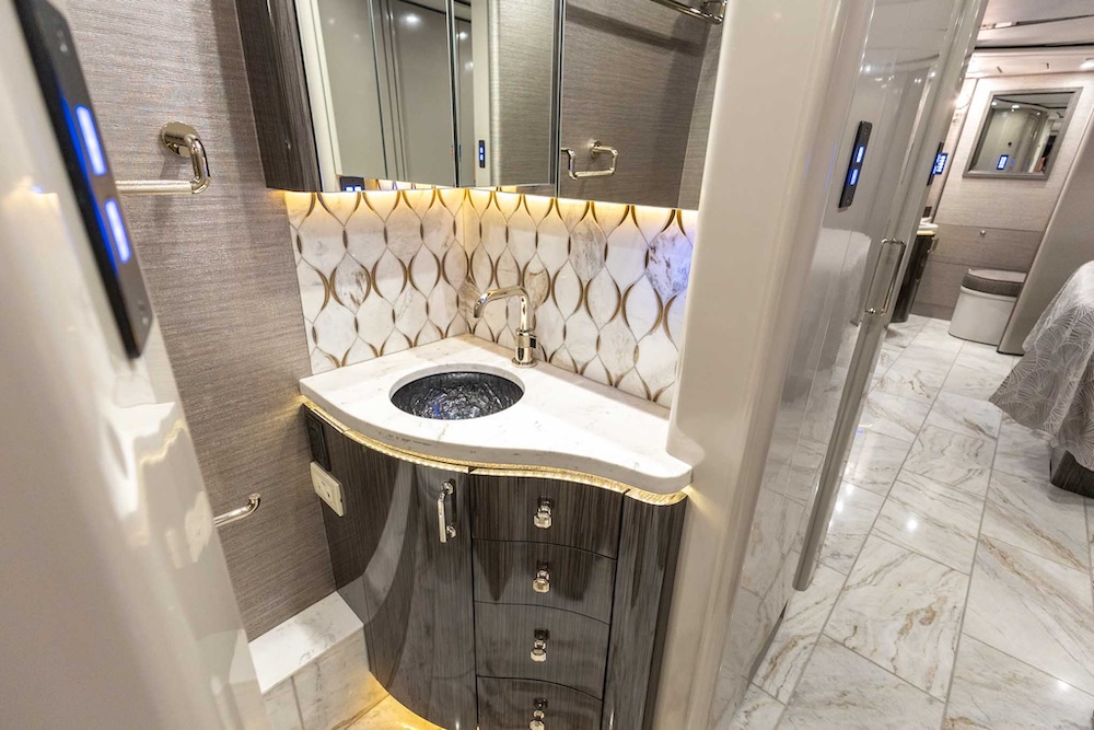 2022 Prevost Marathon H3-45 For Sale