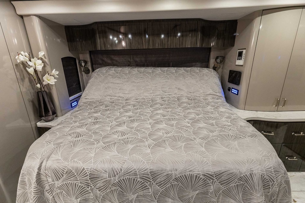 2022 Prevost Marathon H3-45 For Sale