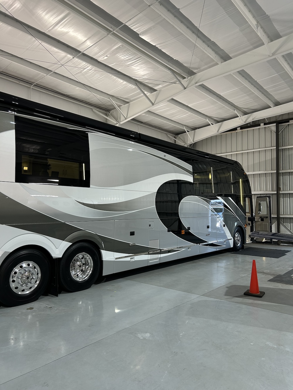 2023 Prevost Emerald H3-45 For Sale