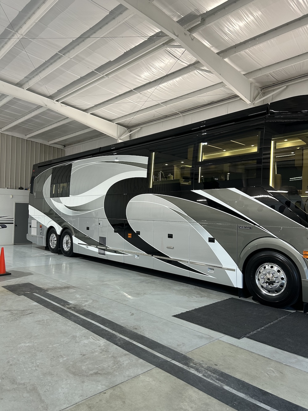 2023 Prevost Emerald H3-45 For Sale