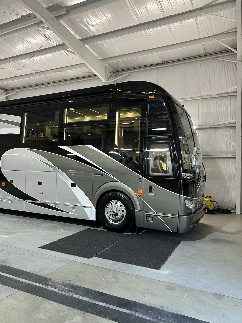 2023 Prevost Emerald H3-45 For Sale