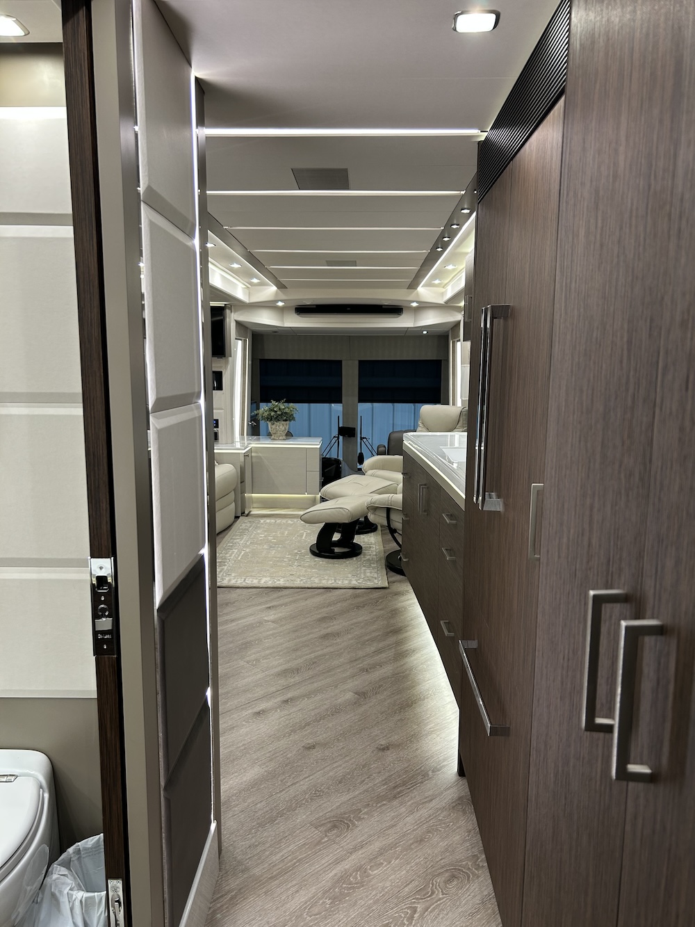 2023 Prevost Emerald H3-45 For Sale