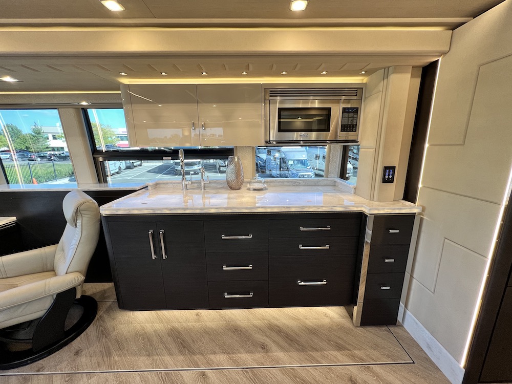 2023 Prevost Emerald H3-45 For Sale