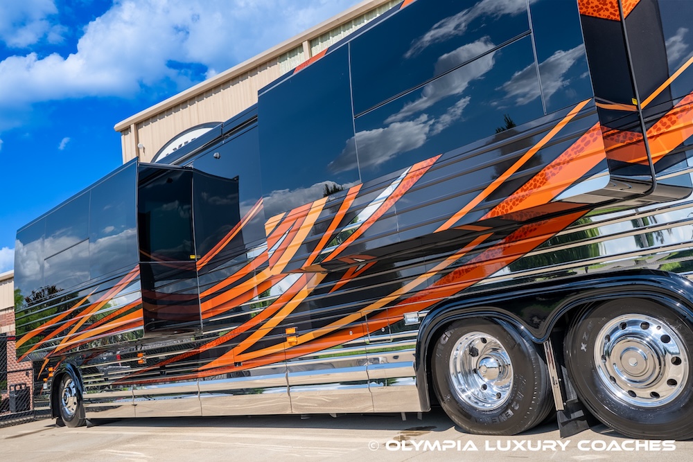 2023 Prevost Marathon X3 For Sale