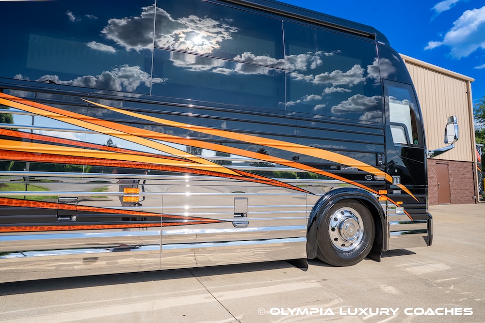 2023 Prevost Marathon X3 For Sale