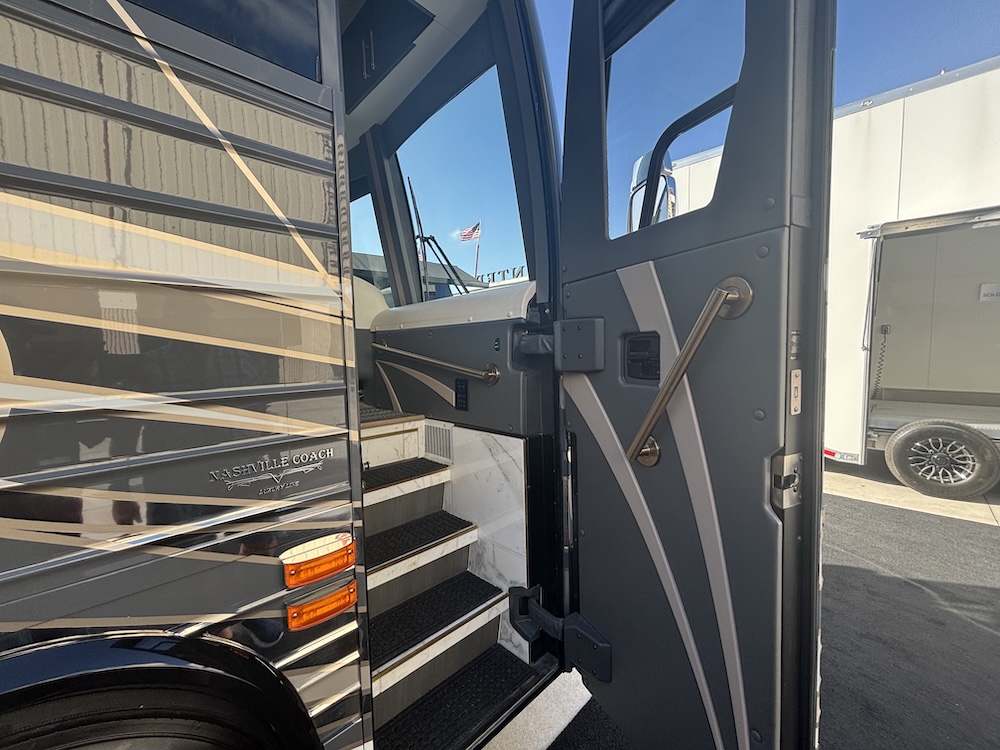 2023 Prevost Nashville Coach X3 For Sale