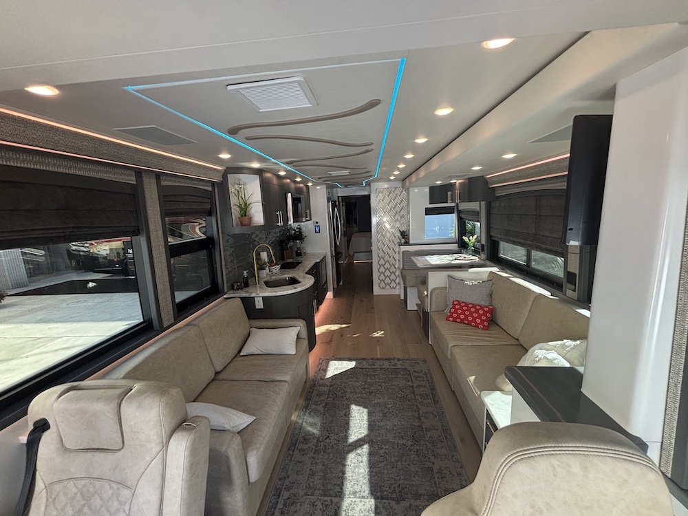 2023 Prevost Nashville Coach X3 For Sale