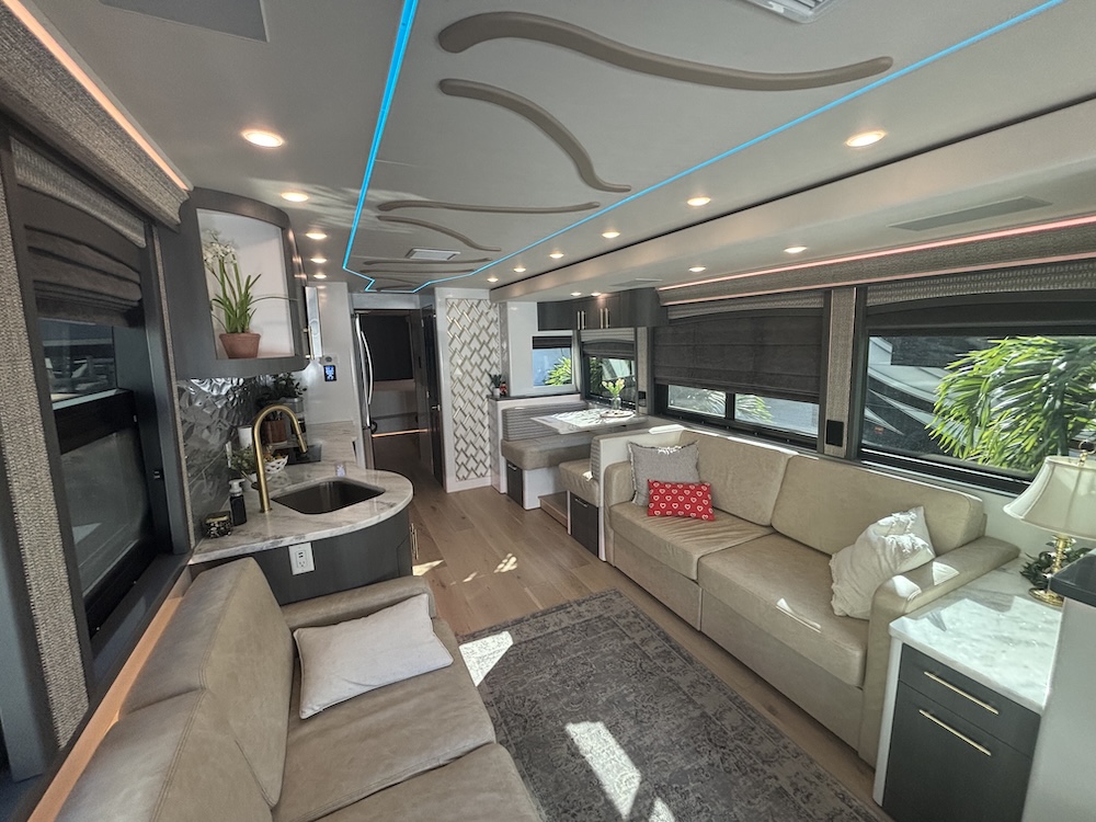 2023 Prevost Nashville Coach X3 For Sale