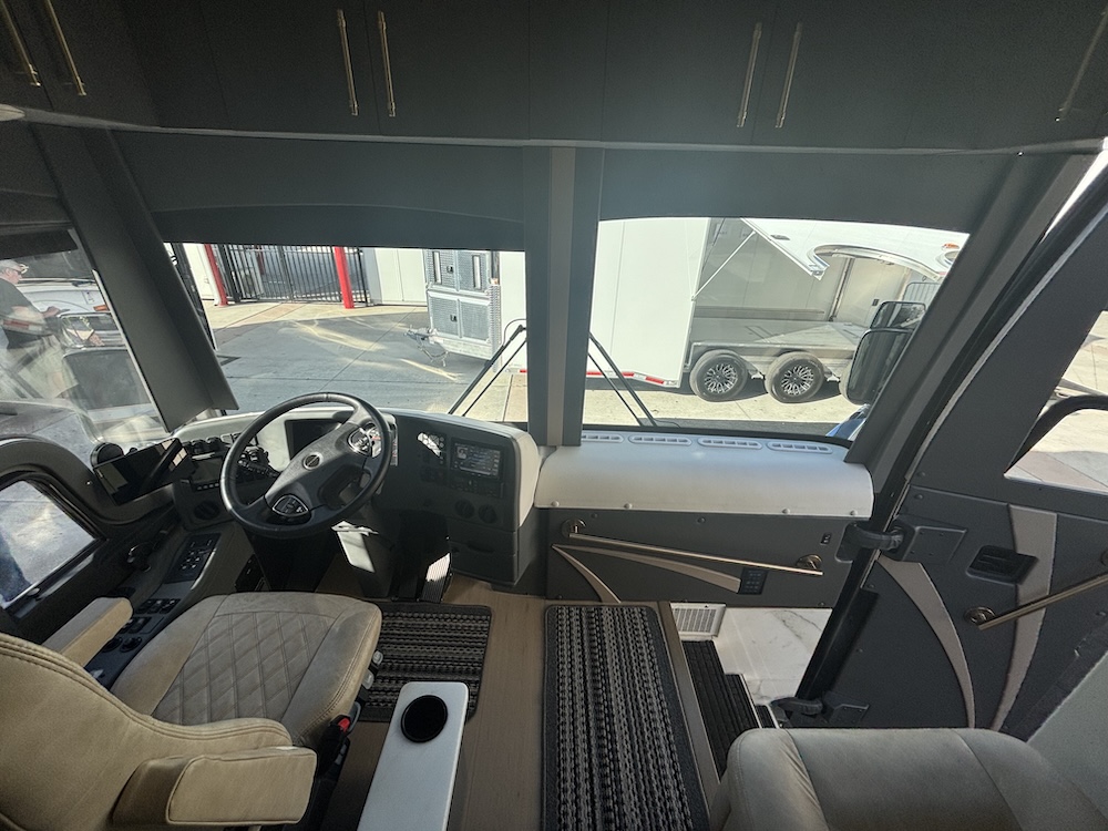 2023 Prevost Nashville Coach X3 For Sale