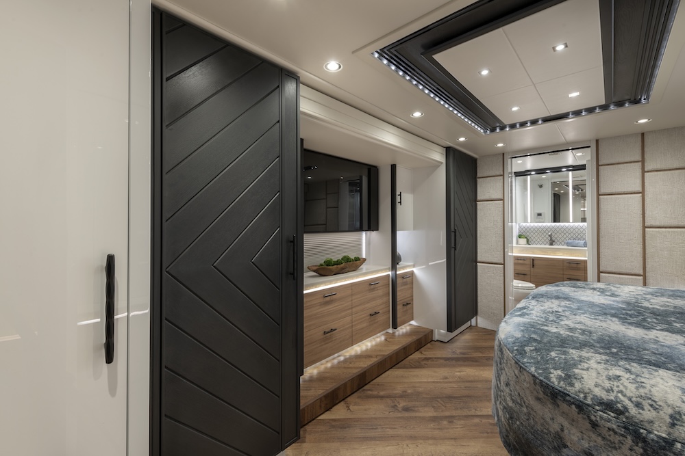 2024 Prevost Liberty H3-45 For Sale