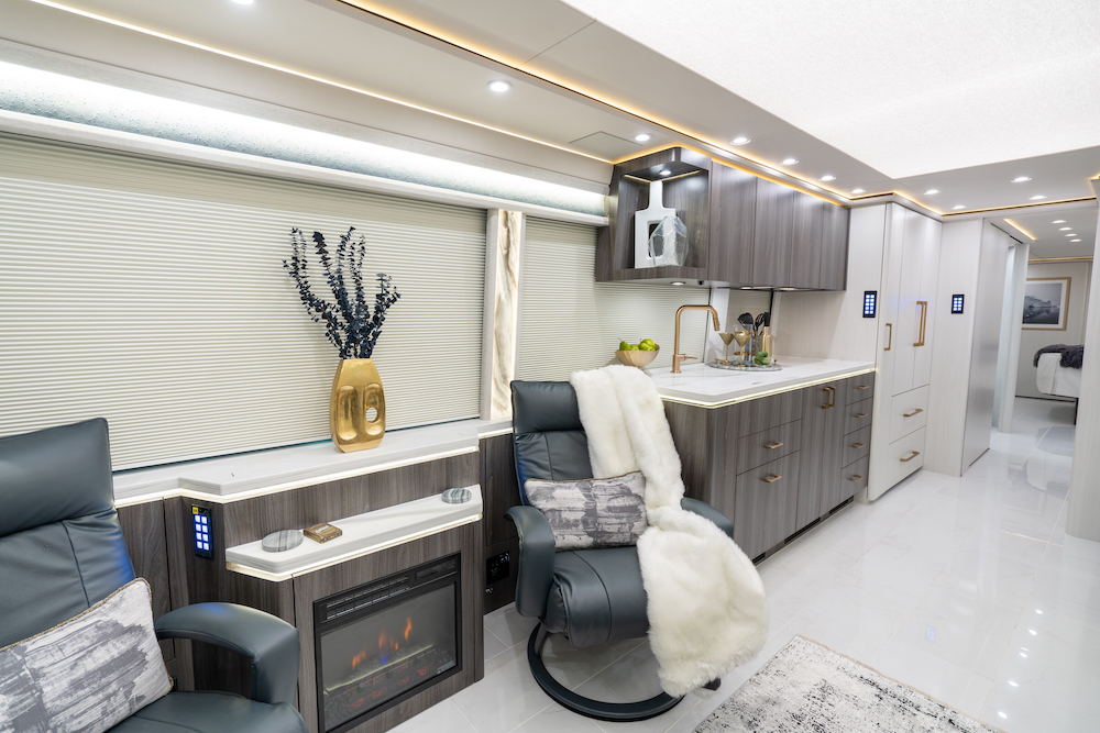 2024 Prevost Marathon H3-45 For Sale