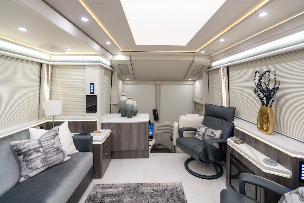 2024 Prevost Marathon H3-45 For Sale
