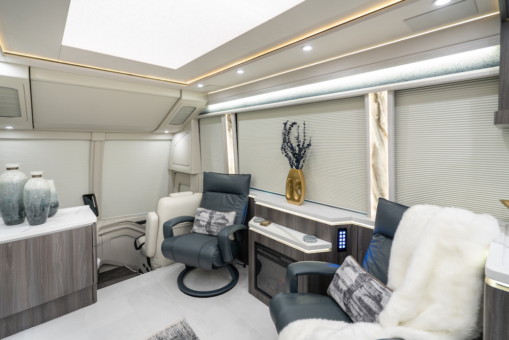 2024 Prevost Marathon H3-45 For Sale