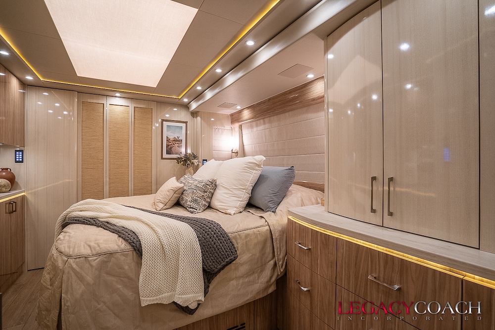 2024 Prevost Marathon X3 For Sale