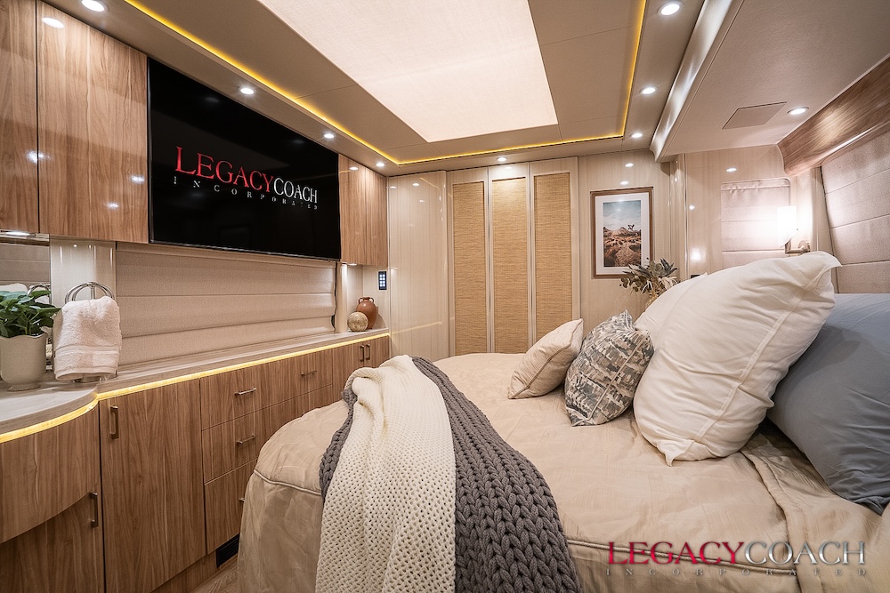 2024 Prevost Marathon X3 For Sale